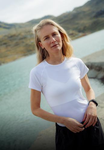 base-layer-plp-cross-sell-active-bl-women-ss26