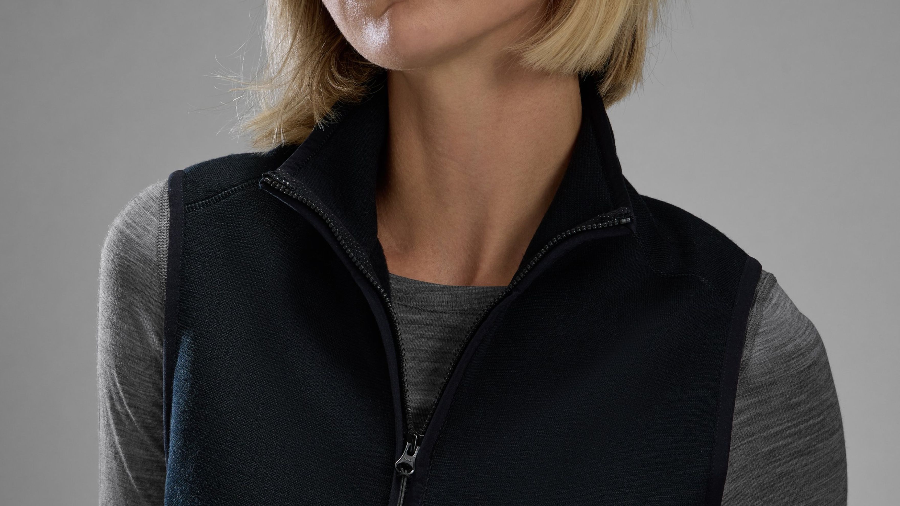 The AirWool unisex merino vest image Desktop