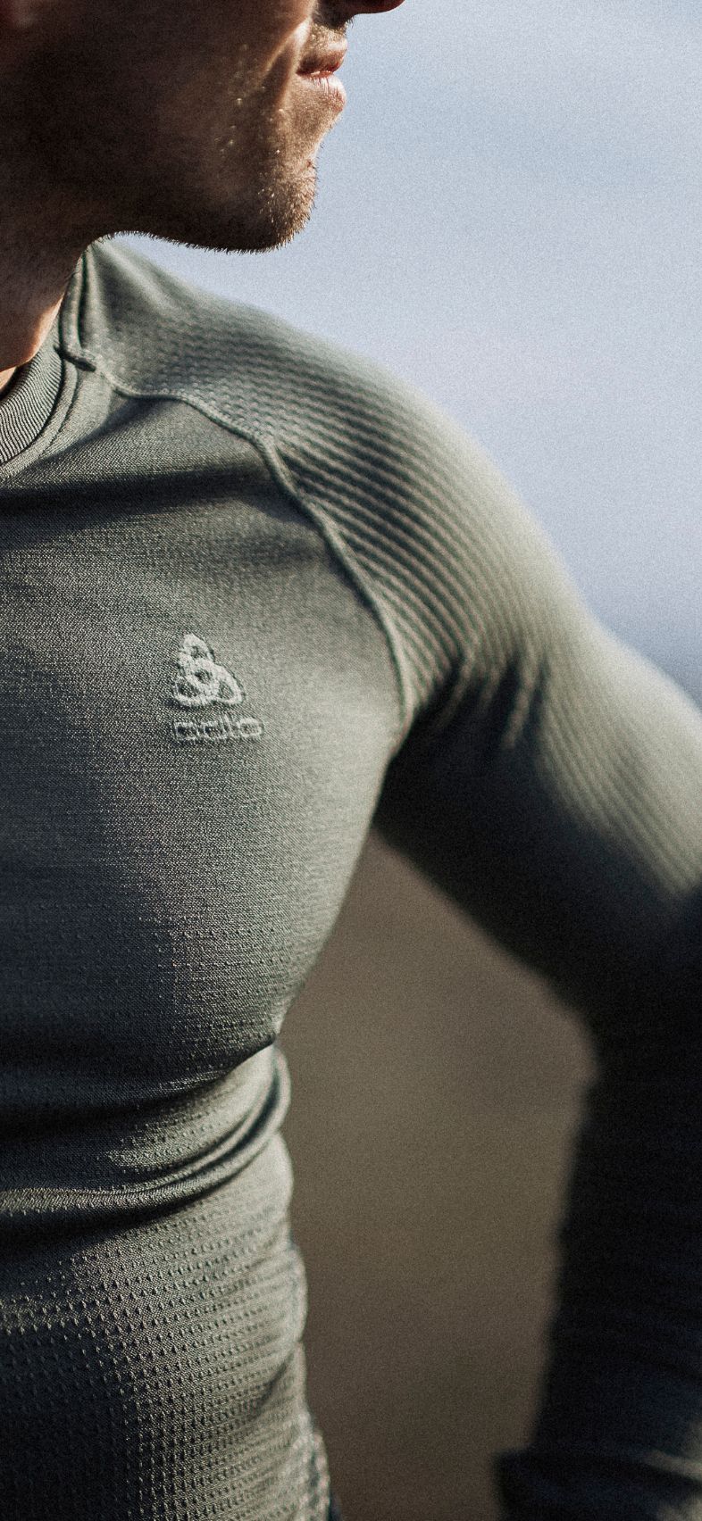   The Performance Warm Base Layer Top-FW25