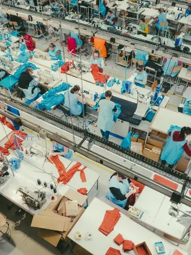 Half witdh tout grid image for our sustainability journey Factory in romania