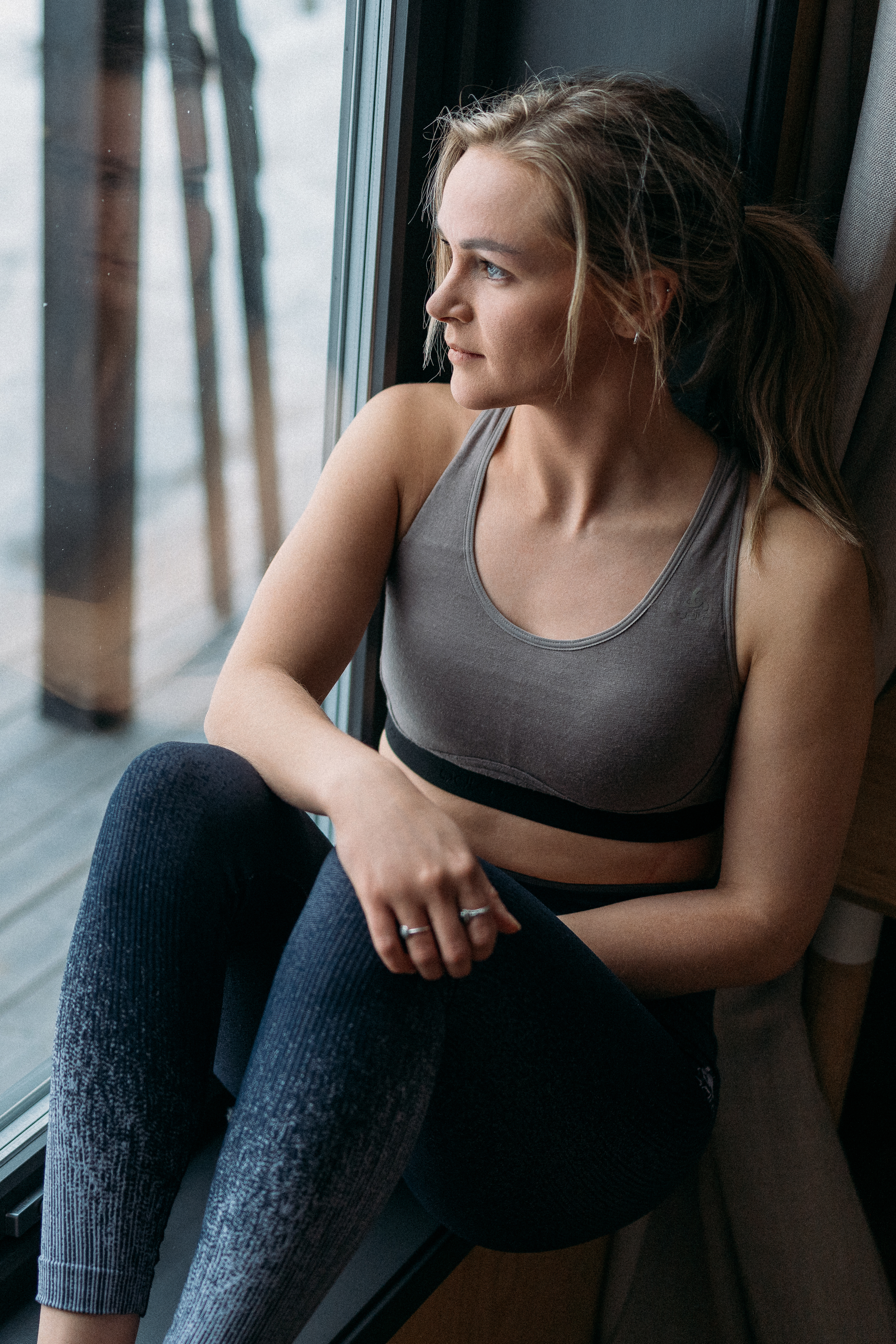 FW25 sports bras women cross-sell