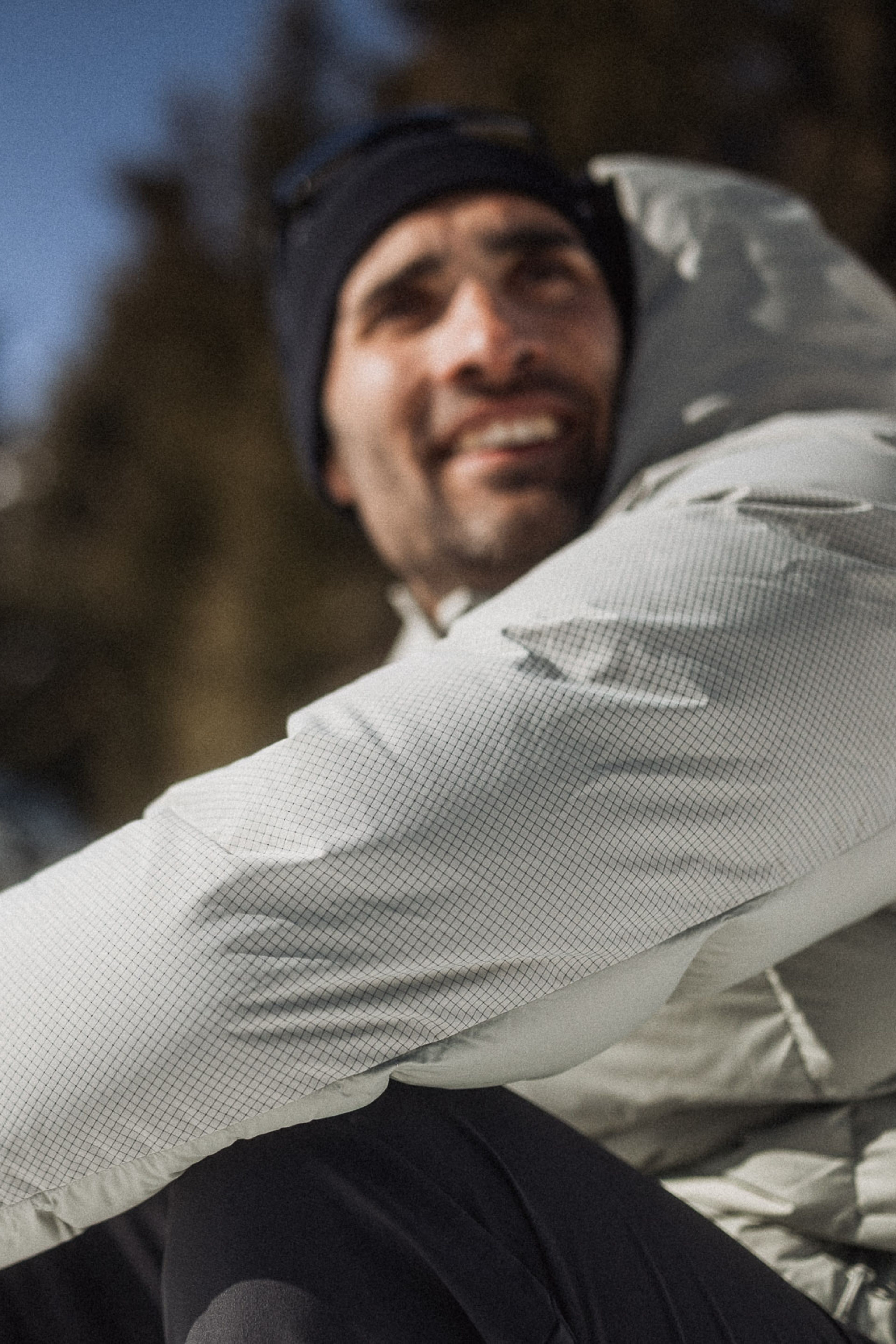 FW25 down hooded jacket image