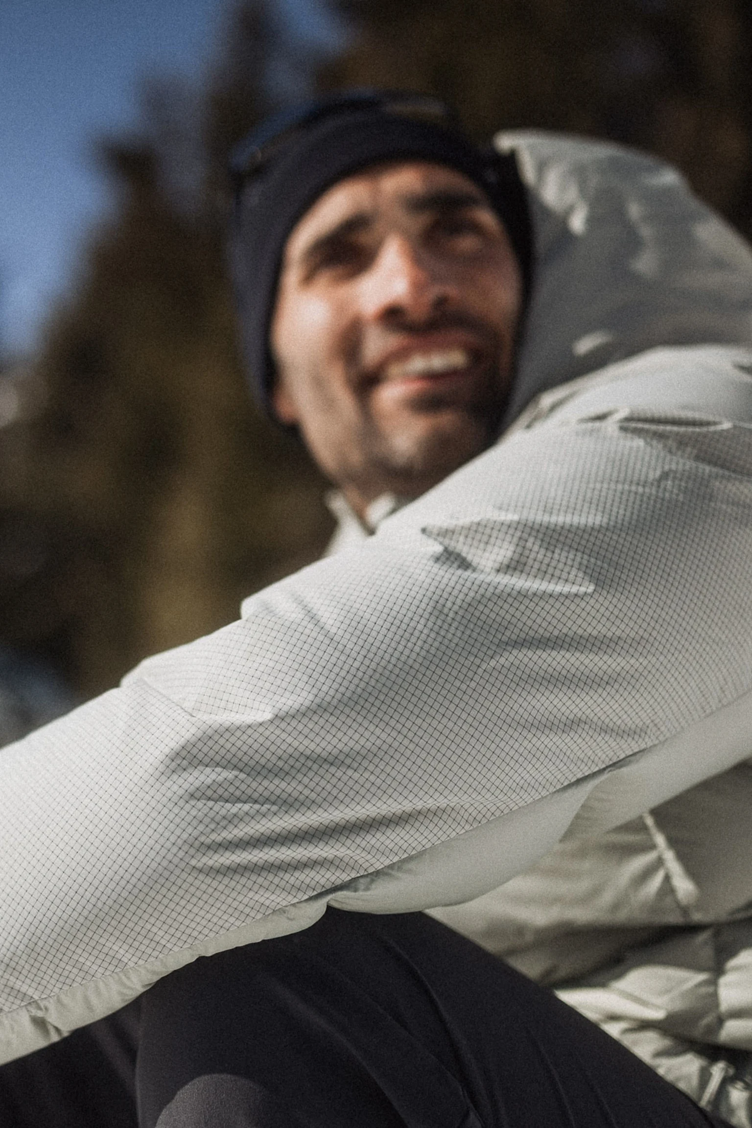 FW25 down hooded jacket image