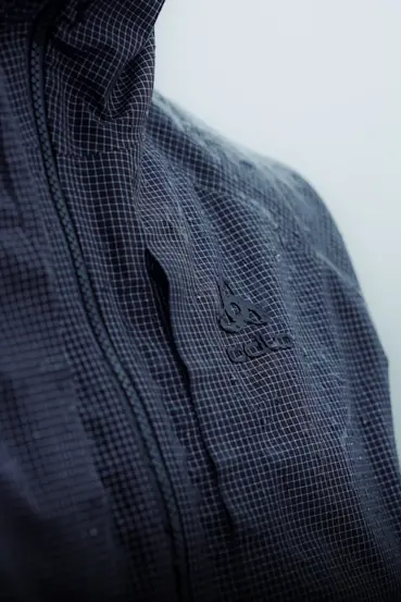 SS26 image The Ascent 3L waterproof hardshell jacket 2.0 men cross-sell