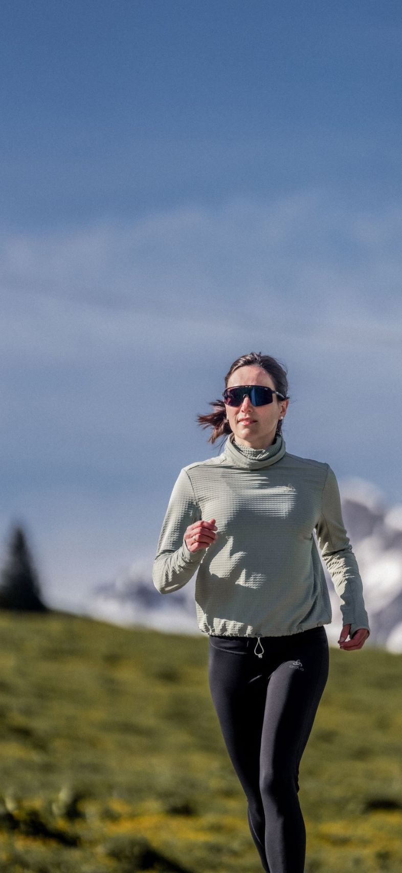 FW25-Essentials Thermal turtleneck running mid layer