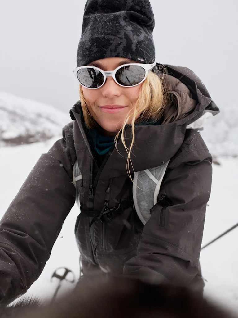 care guide hardshell jacket tout grid FW26 D