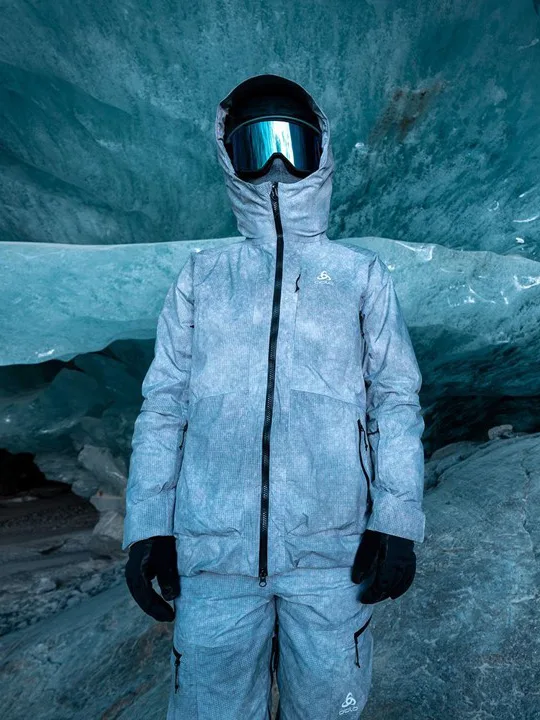 Our sustainability journey 2025 tout grid 2 Collective Voices and POW Collaboration