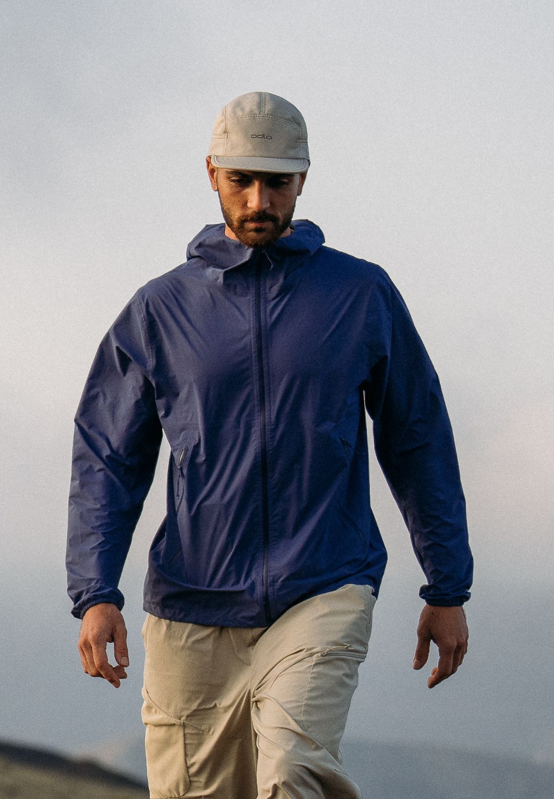 The Essentials 2.5L waterproof hardshell jacket men - D