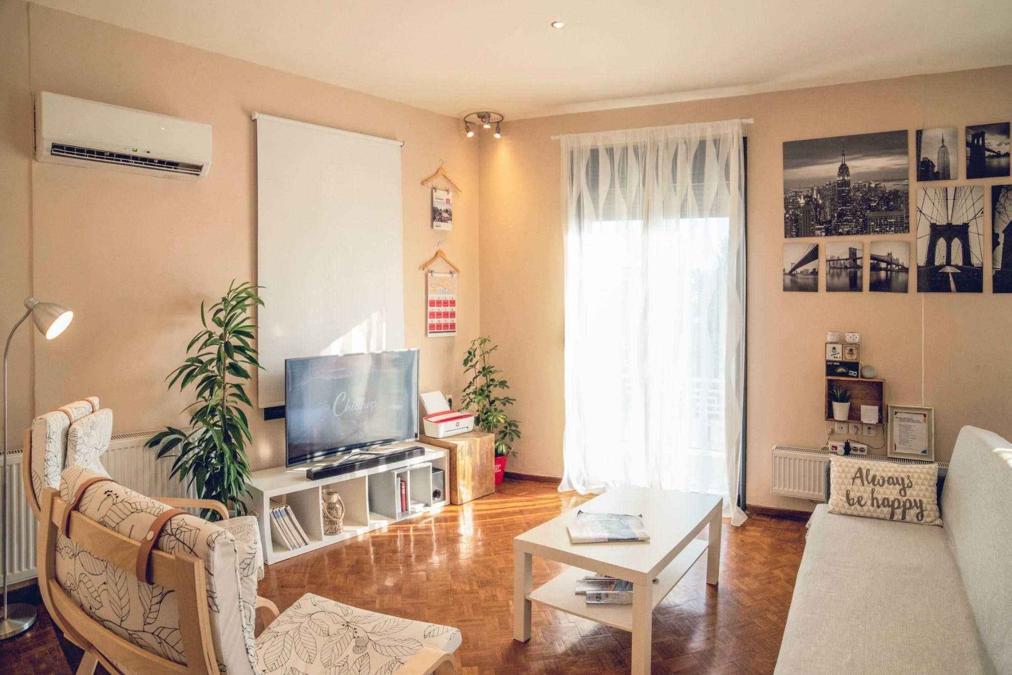 https://www.furnishedfinder.com/images/blog/Mid-Term-Rentals-Ways-to-Stand-Out-as-a-Landlord-in-this-Growing-Market/2.jpg