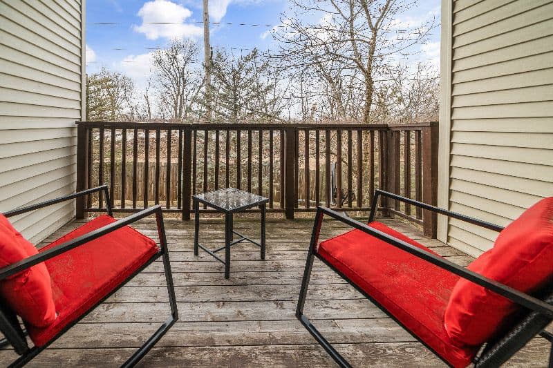 red-cushion-deck-chairs.jpeg