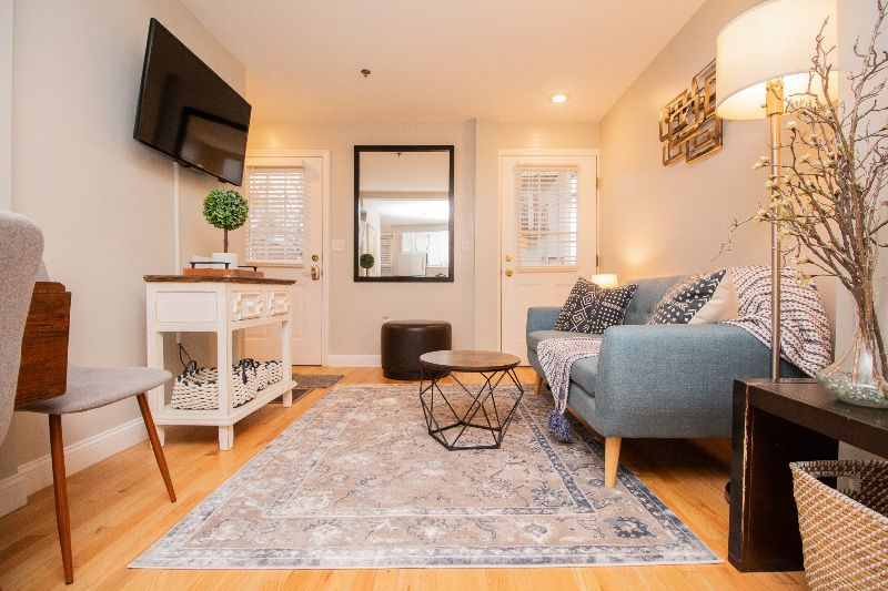 https://www.furnishedfinder.com/images/blog/What-Size-is-Best-For-Mid-Term-Rentals-w-Stars-of-Boston/4.jpg