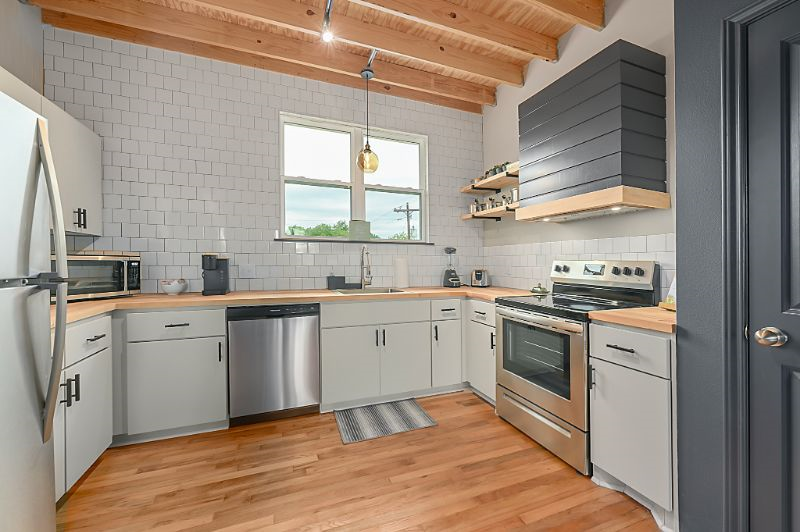 https://www.furnishedfinder.com/images/blog/ff12-tammys-journey-to-lean-fi-20-mtrs-and-100-doors-by-leveraging-brrrrs-and-syndications/2.png
