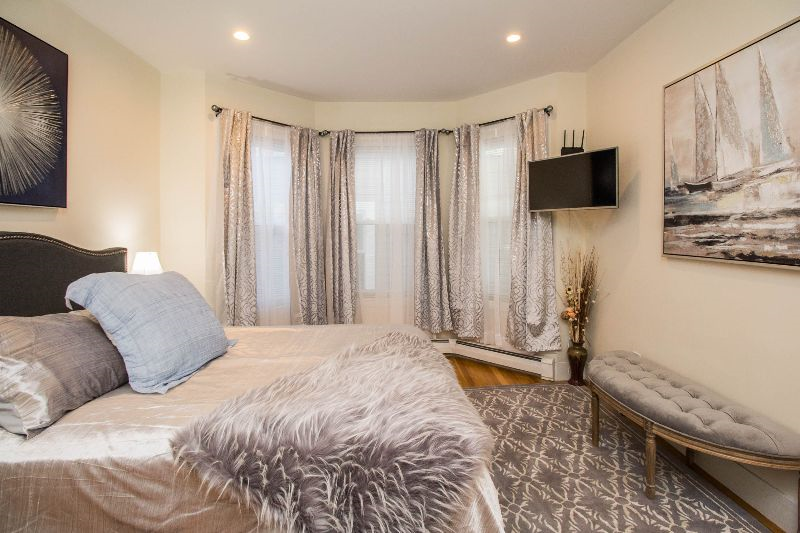 https://www.furnishedfinder.com/images/blog/What-Size-is-Best-For-Mid-Term-Rentals-w-Stars-of-Boston/3.jpg