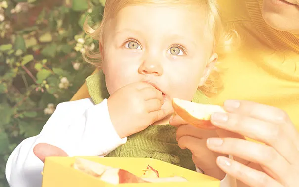 Teach-your-child-how-to-eat-with-cutlery