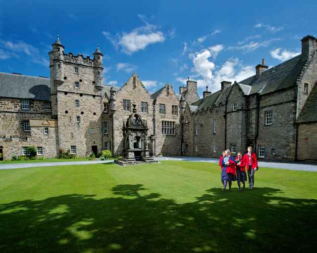 Loretto Senior-School Grounds web Loretto Senior-School Grounds web