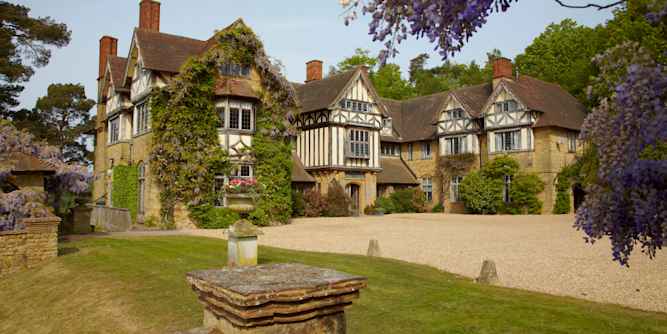 hurtwood-house-school-campus hurtwood-house-school-campus