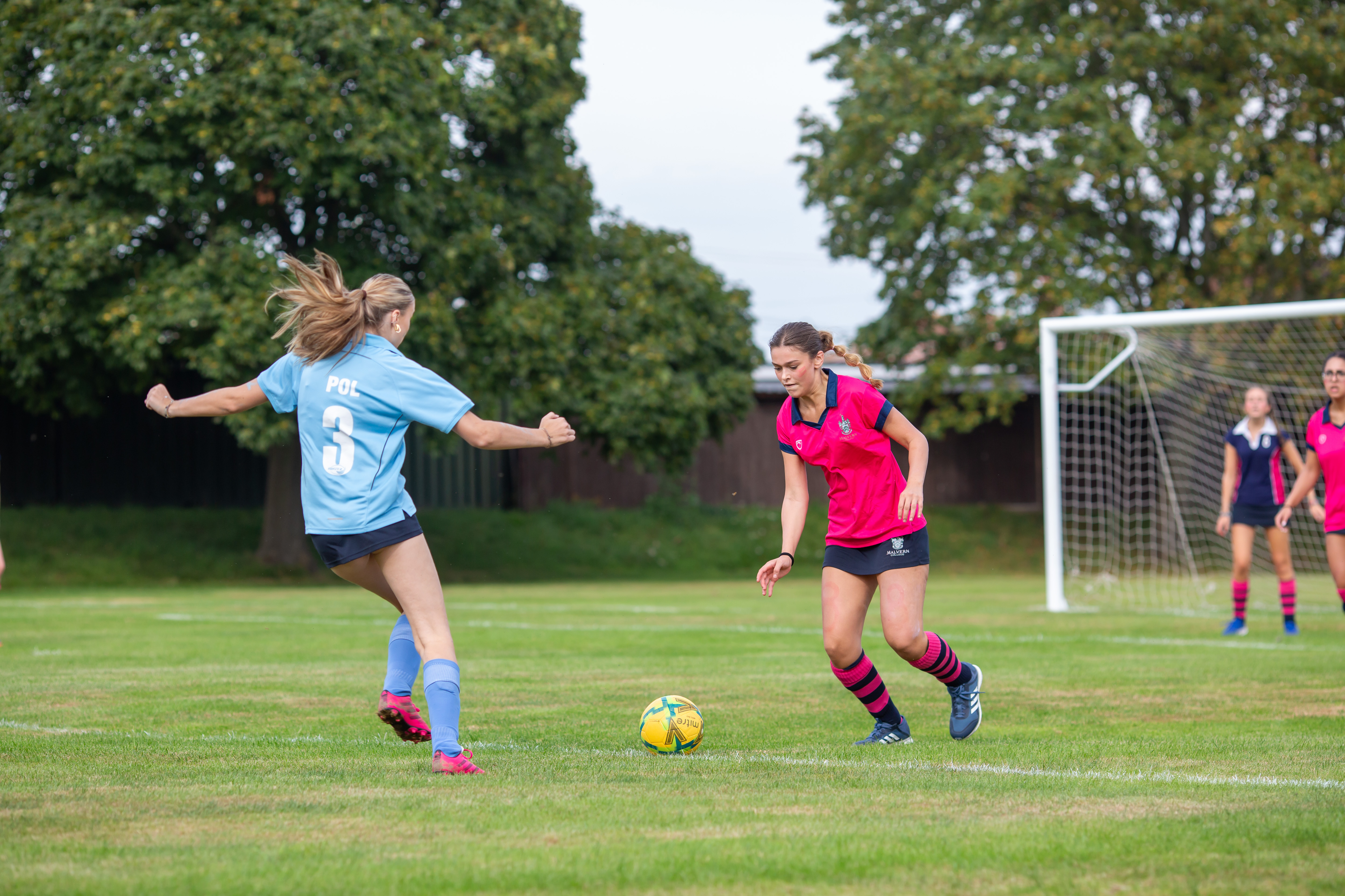 Malvern Summer School - Mädchen Fussballmatch