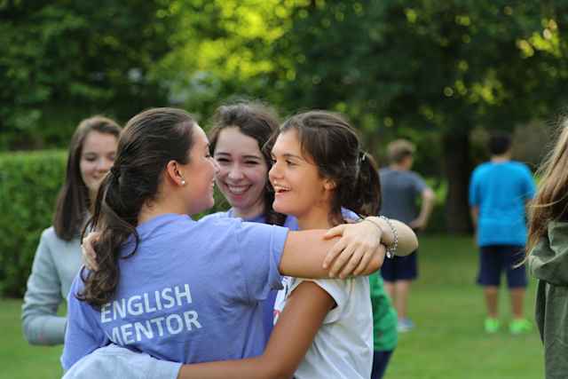 millfield-summer-school-group-of-girls millfield-summer-school-group-of-girls