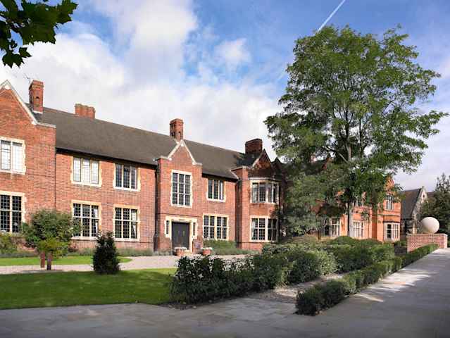 Bromsgrove School - School buidlings in the sunshine Bromsgrove School - School buidlings in the sunshine