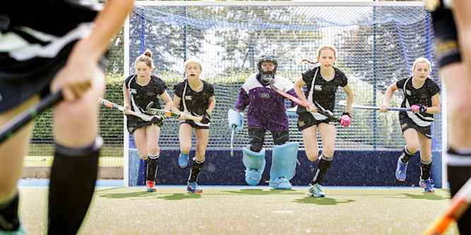 gresham-school-hockey-spielerin gresham-school-hockey-spielerin