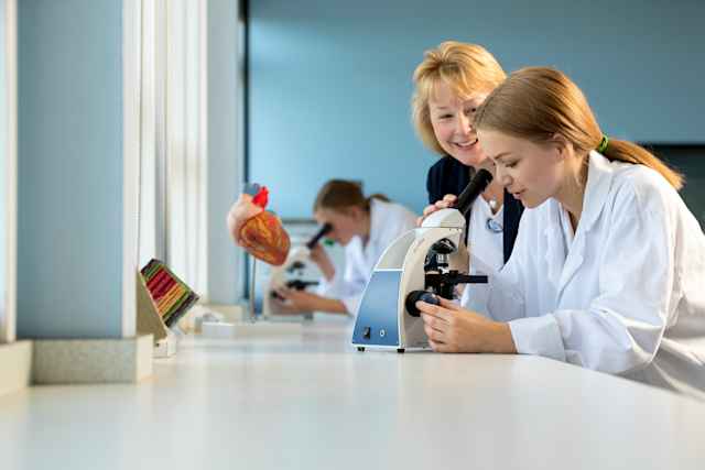 wycliffe-college- unterricht-in-naturwissenschaften wycliffe-college- unterricht-in-naturwissenschaften