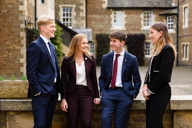 Oakham School - IB and A-level students Sixth Form students. Oakham School is a Co-ed IB and A-level boarding school in the Midlands of England.