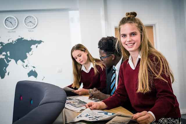 oakham-school-schüler (2) oakham-school-schüler (2)