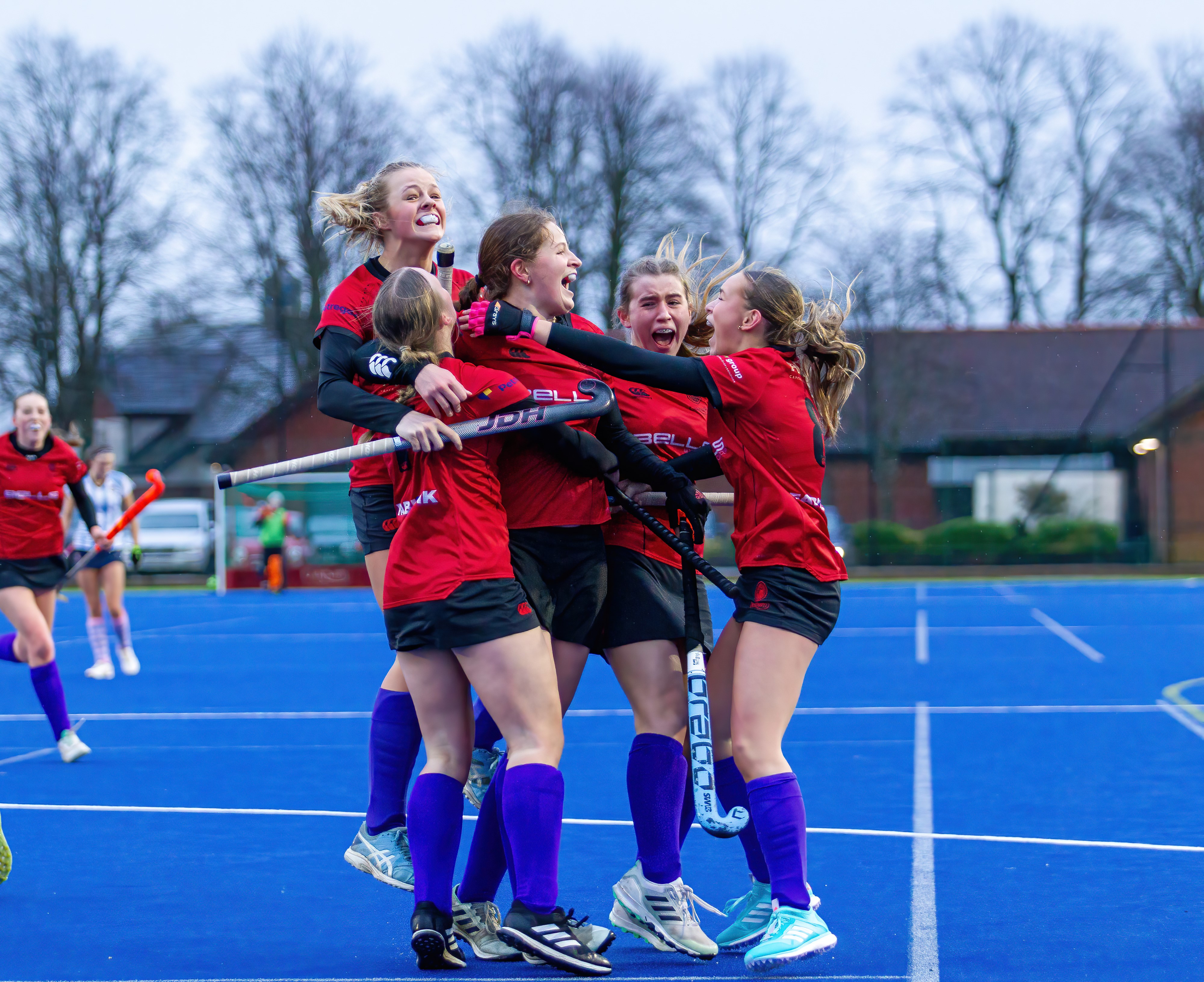Oakham School - Hockey Spielerinnen feiern nach einem Tor