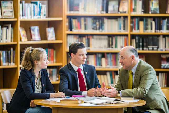 Dauntseys School - Students and teacher discussing Dauntseys School - Students and teacher discussing