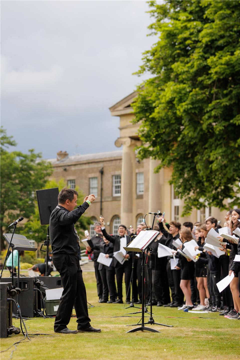 Mill Hill School - Musikperformance auf den Schulgelände