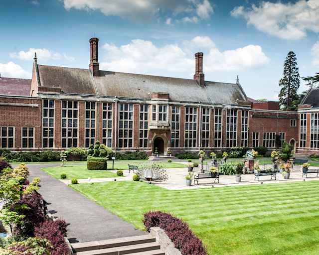 whitgift-summer-school-Schulgebäude whitgift-summer-school-Schulgebäude