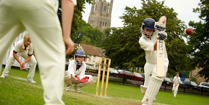 King's Ely School - ein traditionsreiches englisches Internat King's Ely School - ein traditionsreiches englisches Internat