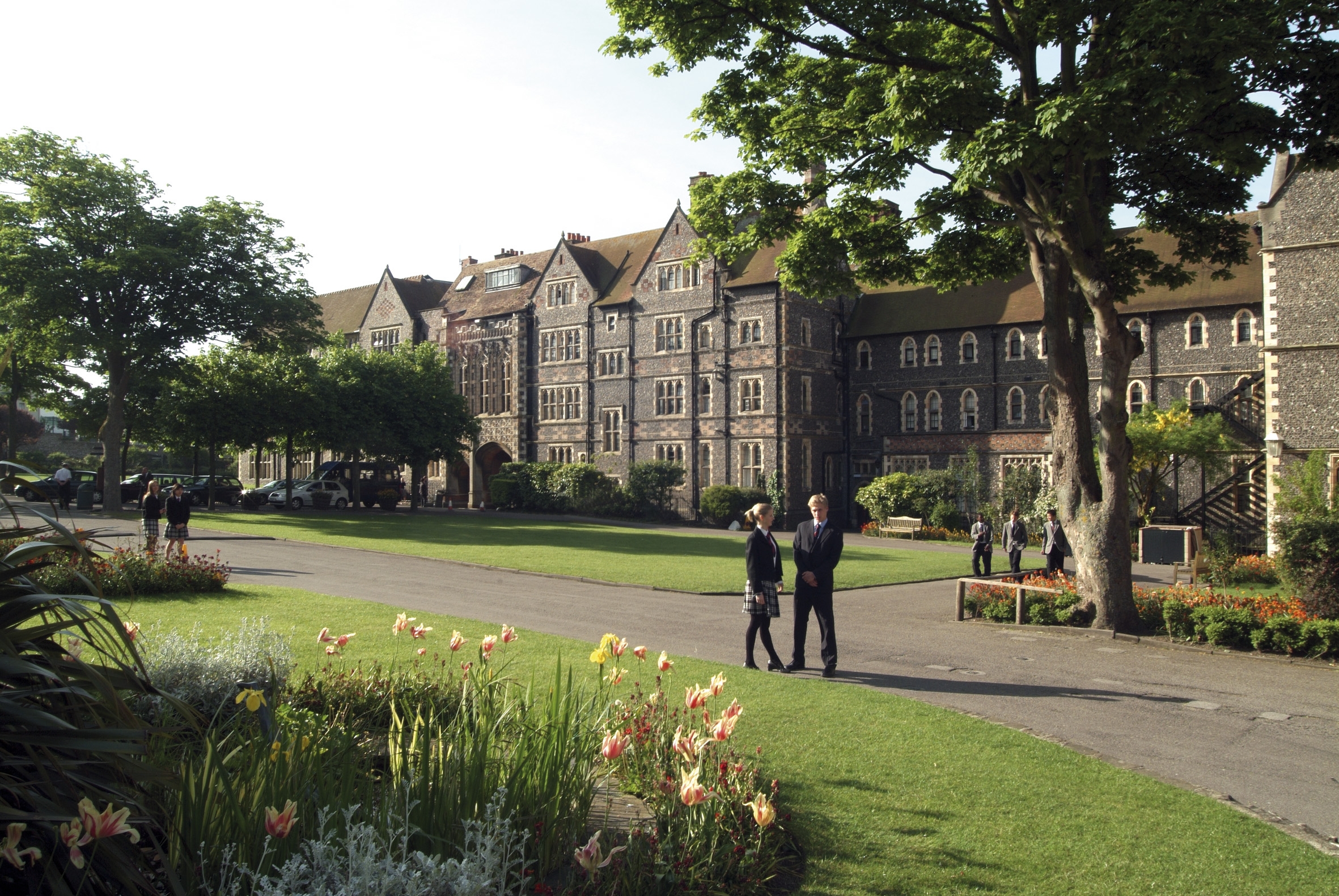 Brighton College - Ausgezeichnete A-level und GCSE Ergebnisse