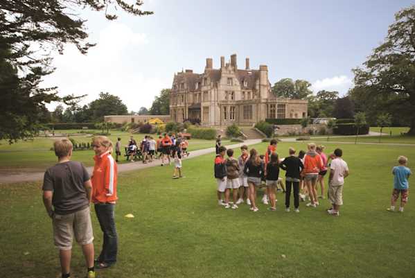 Clayesmore Summer School - Exsportise - Sprachkurs an einem englischen Internat Clayesmore Summer School - Exsportise - Sprachkurs an einem englischen Internat