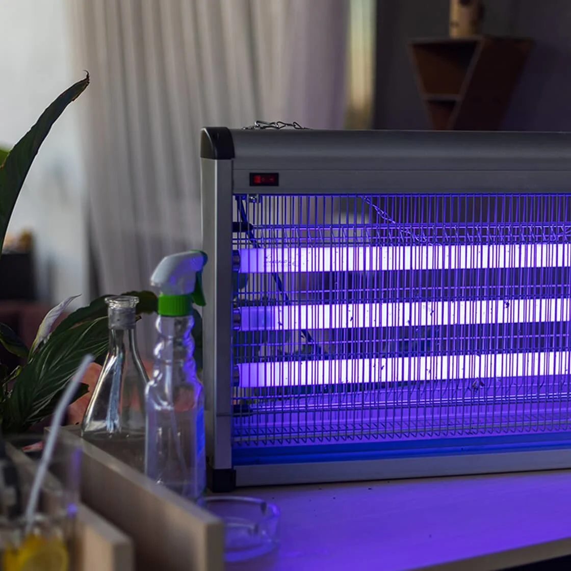 A bug zapper