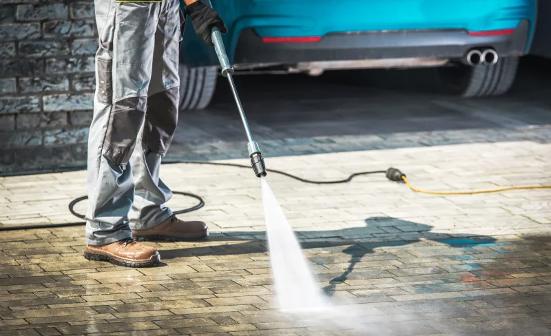 How to pressure wash a driveway