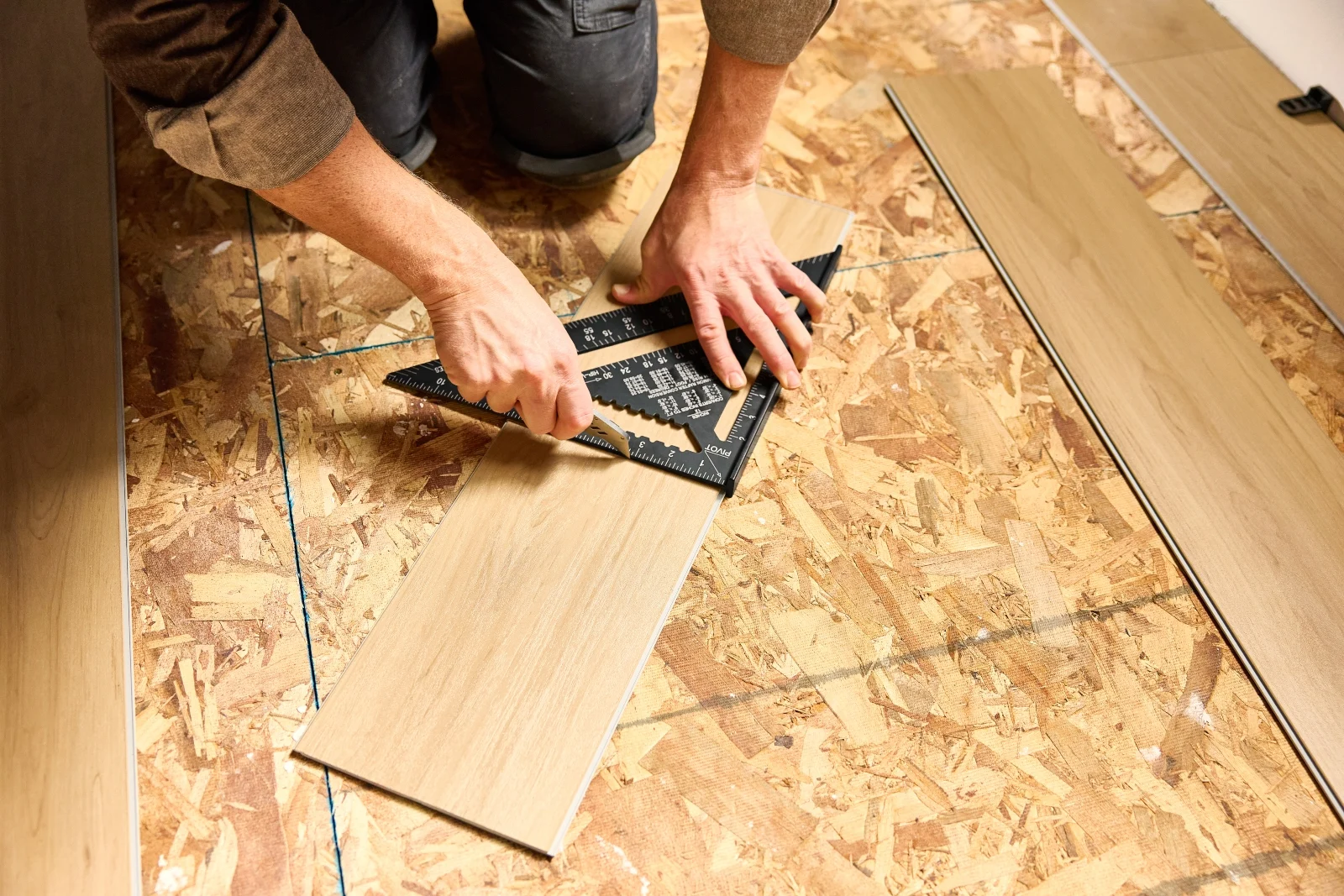 Step9_InstallSPCFlooring_img