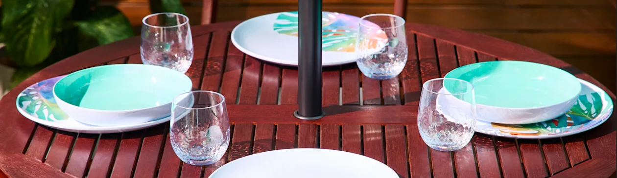 Outdoor Dinnerware (Kitchen) - Theme Page Banner Image
