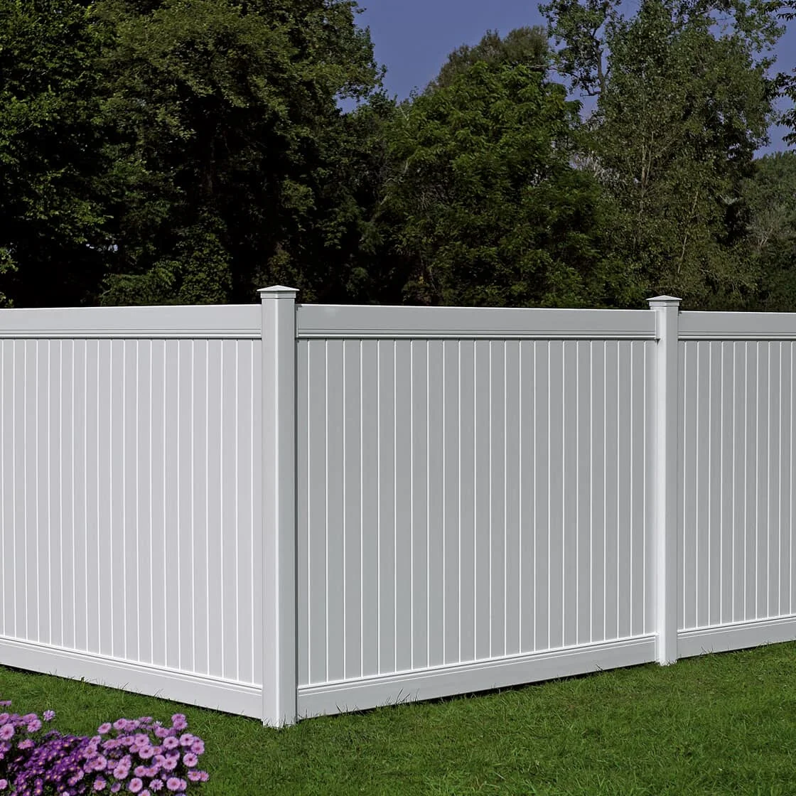 A vertical privacy fence