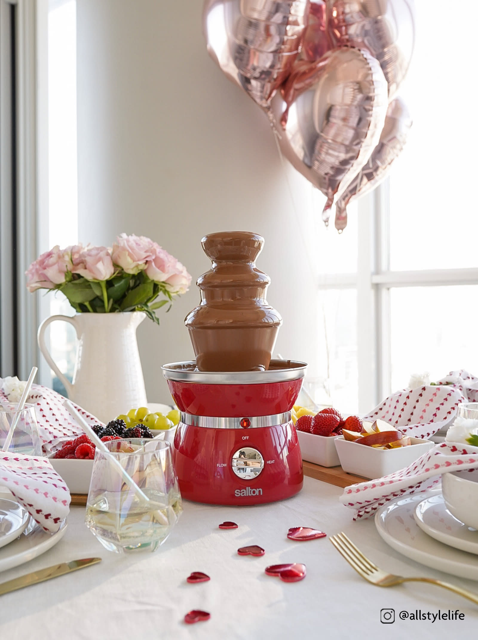 Lot de 96 assiettes et serviettes de table pour la Saint-Valentin Motif cœur rouge