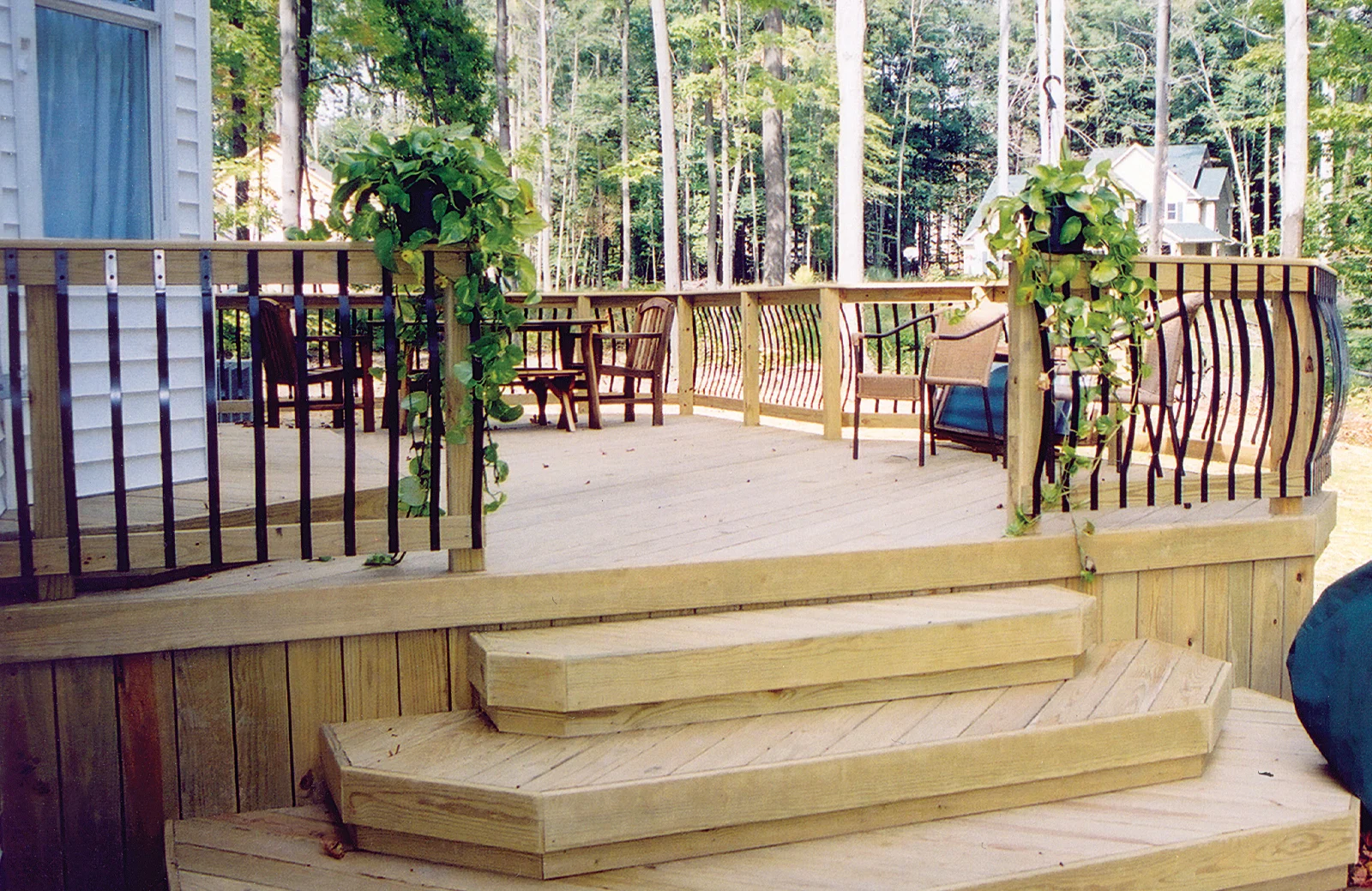 A Deck Fence with Baluster & Spindles
