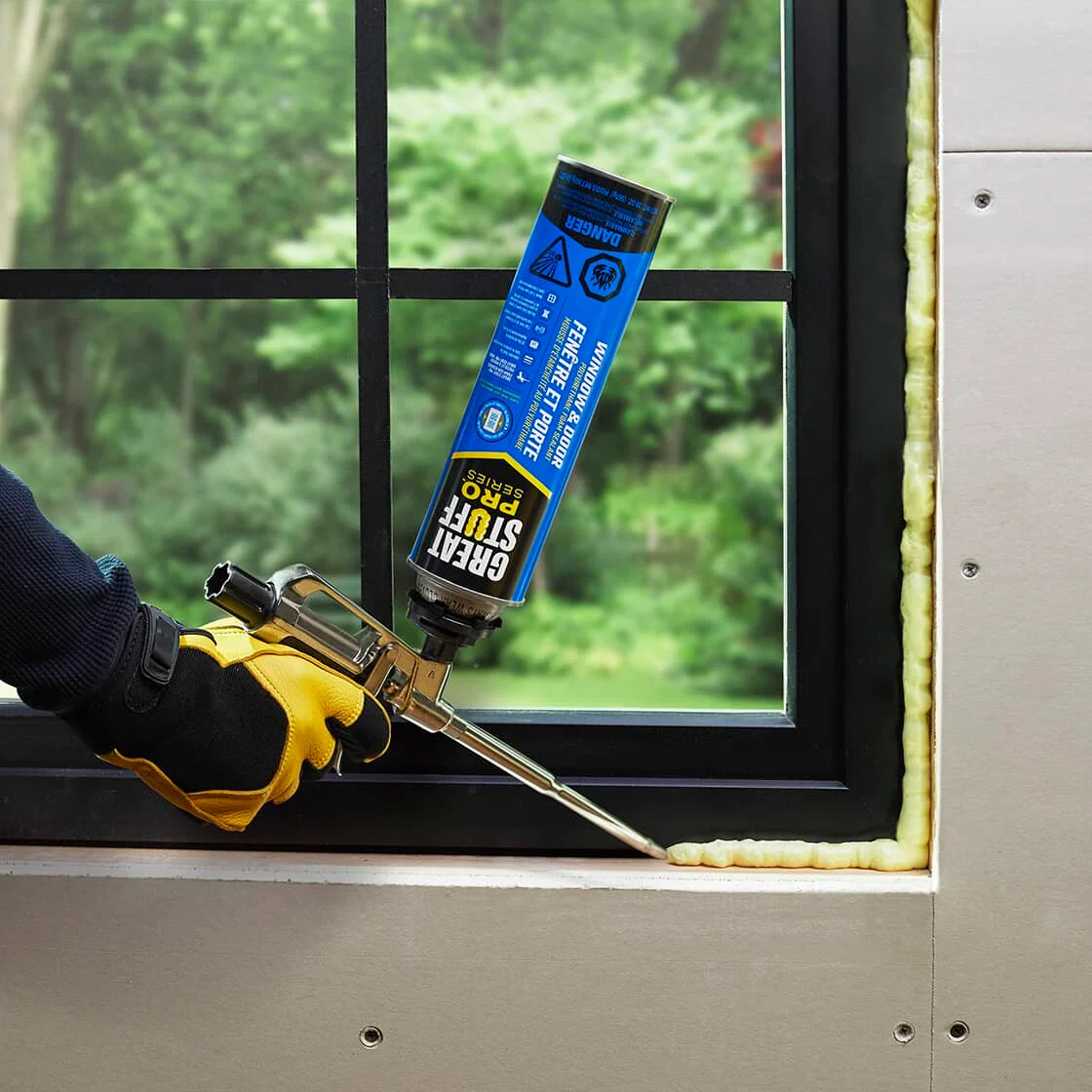 Here’s How to Choose & Use Caulking vs. Sealant Home Hardware