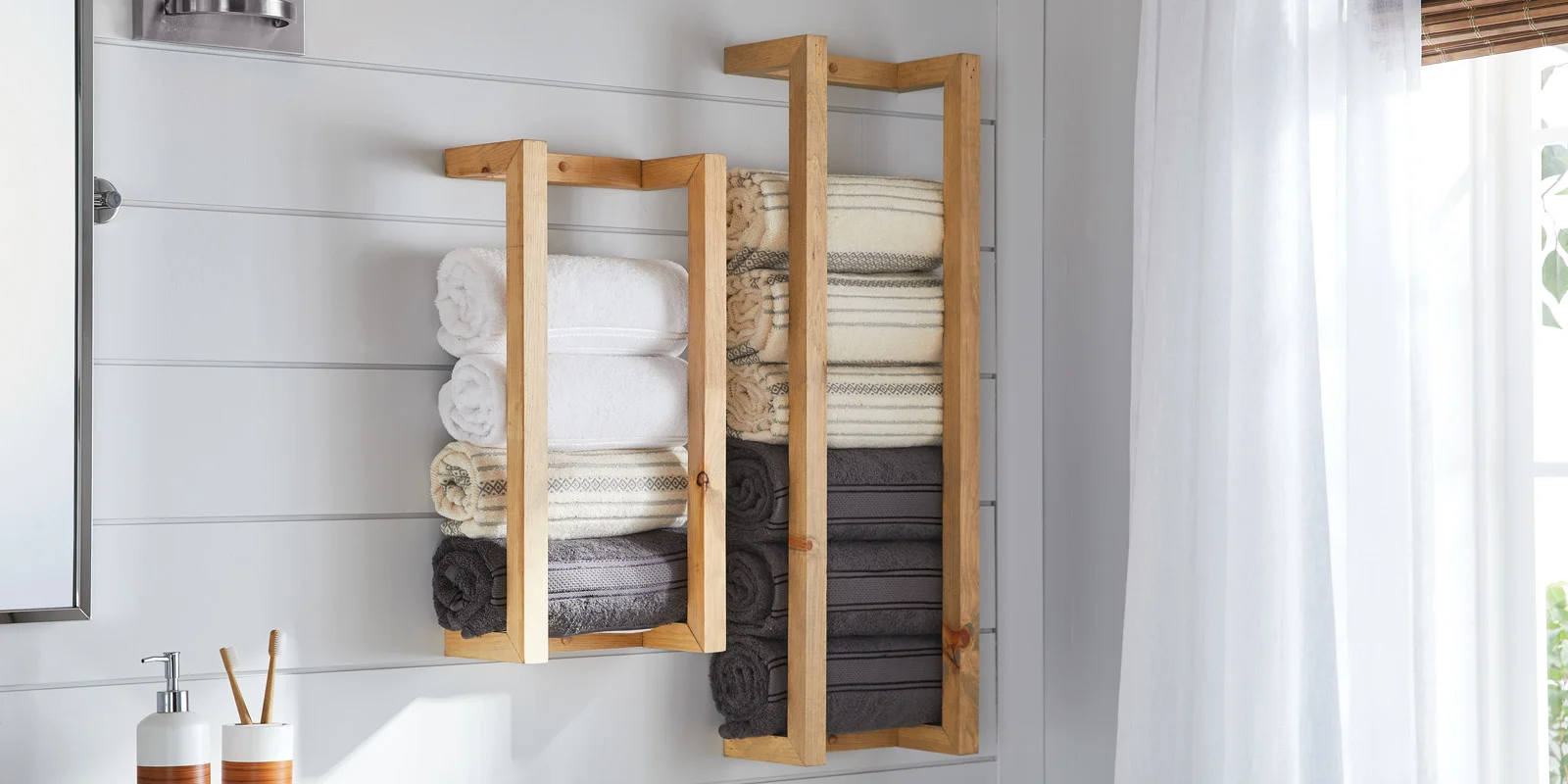 Here's How to Make a Rustic Towel Rack