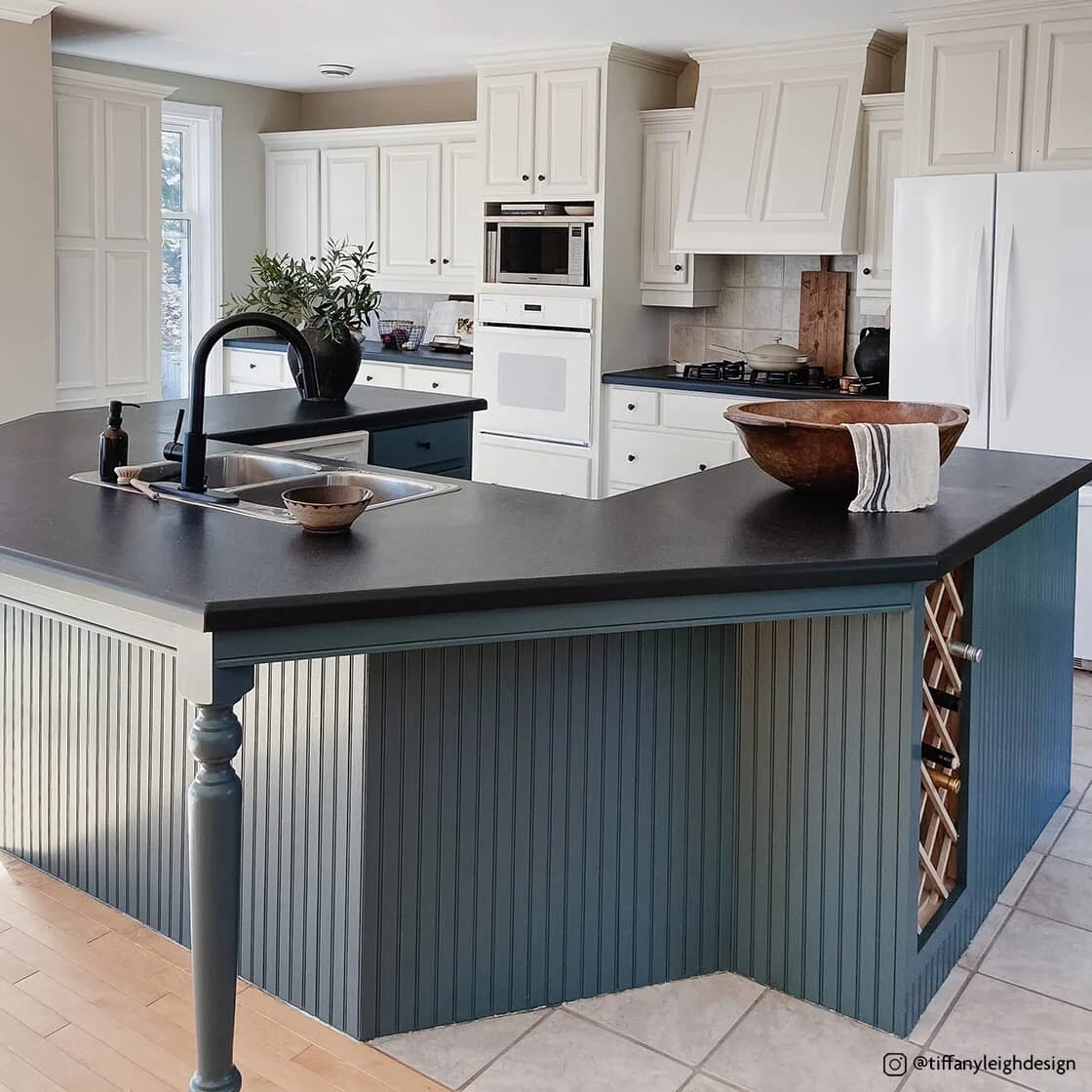 Voici comment peindre vos armoires de cuisine Home Hardware