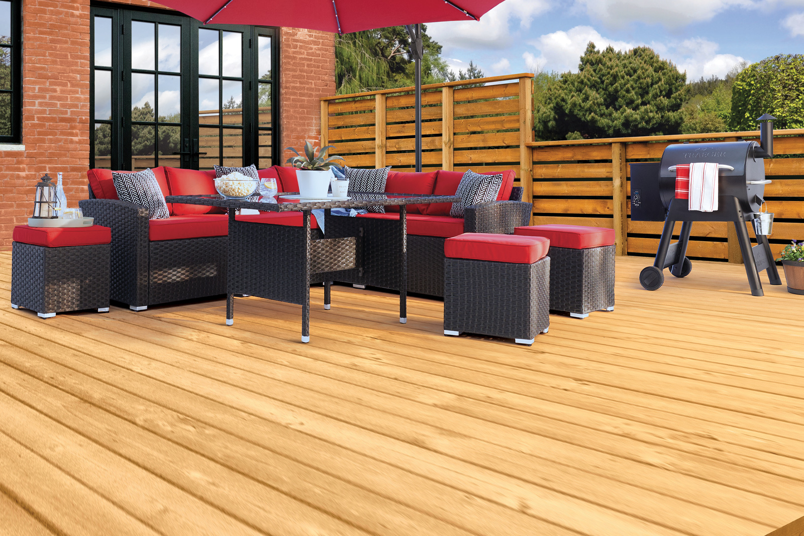 Composite Decking: Here's How & Why to Choose it for Your Home