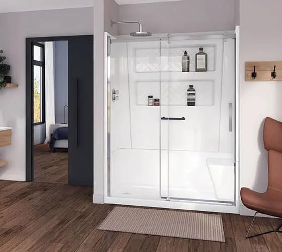 Transformez instantanément votre salle de
bains avec les baignoires et douches Conekt