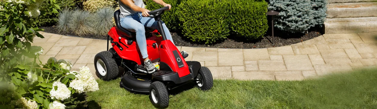 Lawn Tractors (Outdoor Power Equipment) Theme Page Banner Image