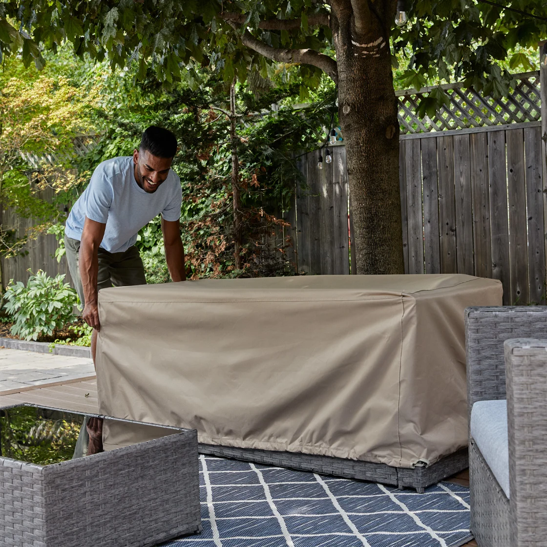 Mobilier de terrasse couverte pour hiver.