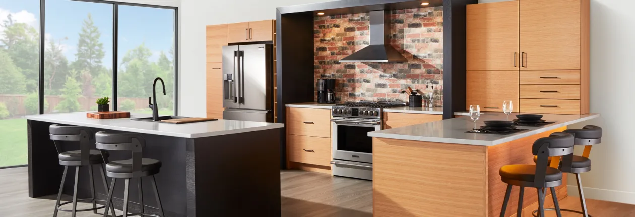 Best Kitchen 02 223 ANGLE 1600x548