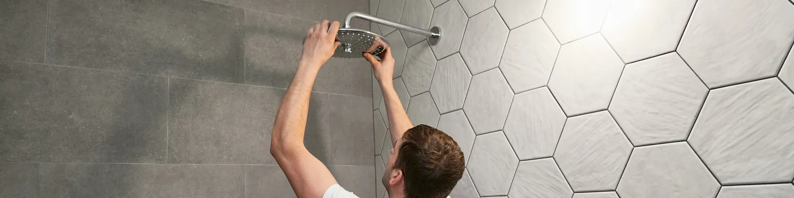 installing showerhead 1600x400